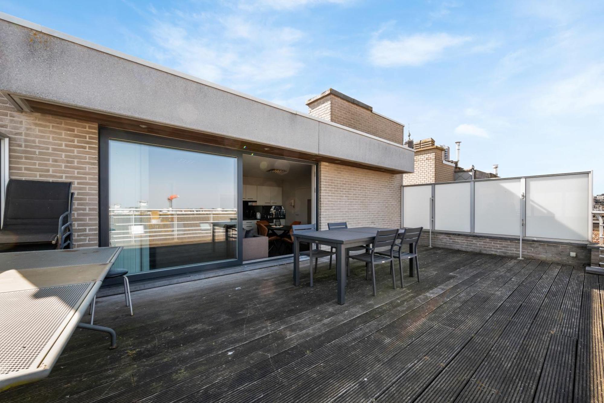 Modern Penthouse With Unique Terraces! Apartment Oostende Bagian luar foto